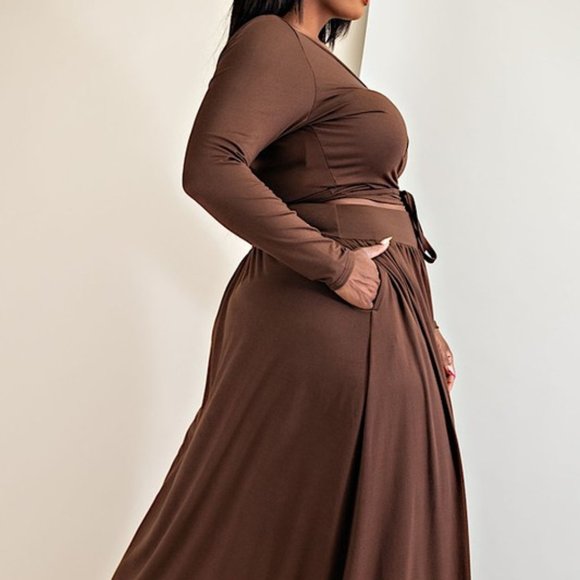 Long Sleeve Wrap Top and Maxi Skirt 2-PC Set - Picture 4 of 6